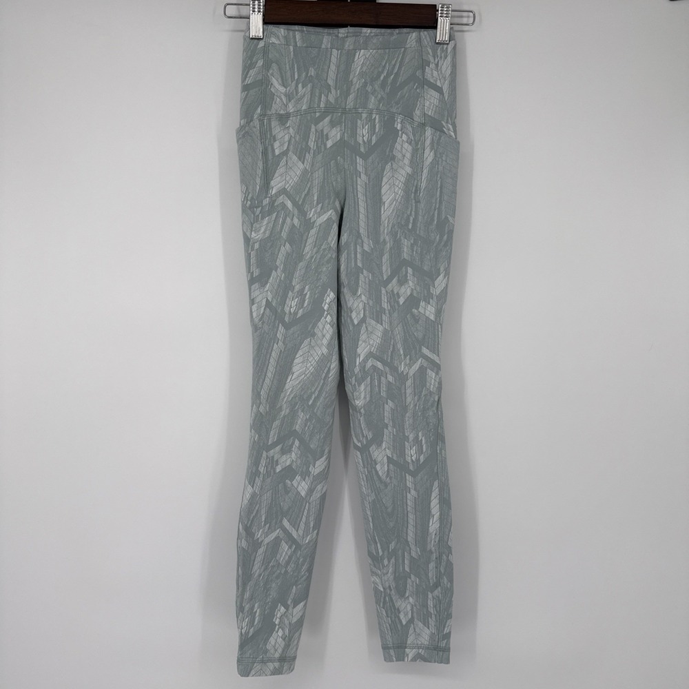 Lululemon‎ Swift Speed High-Rise Tight 25" Womens 2 Reverberate Chevron Jacquard